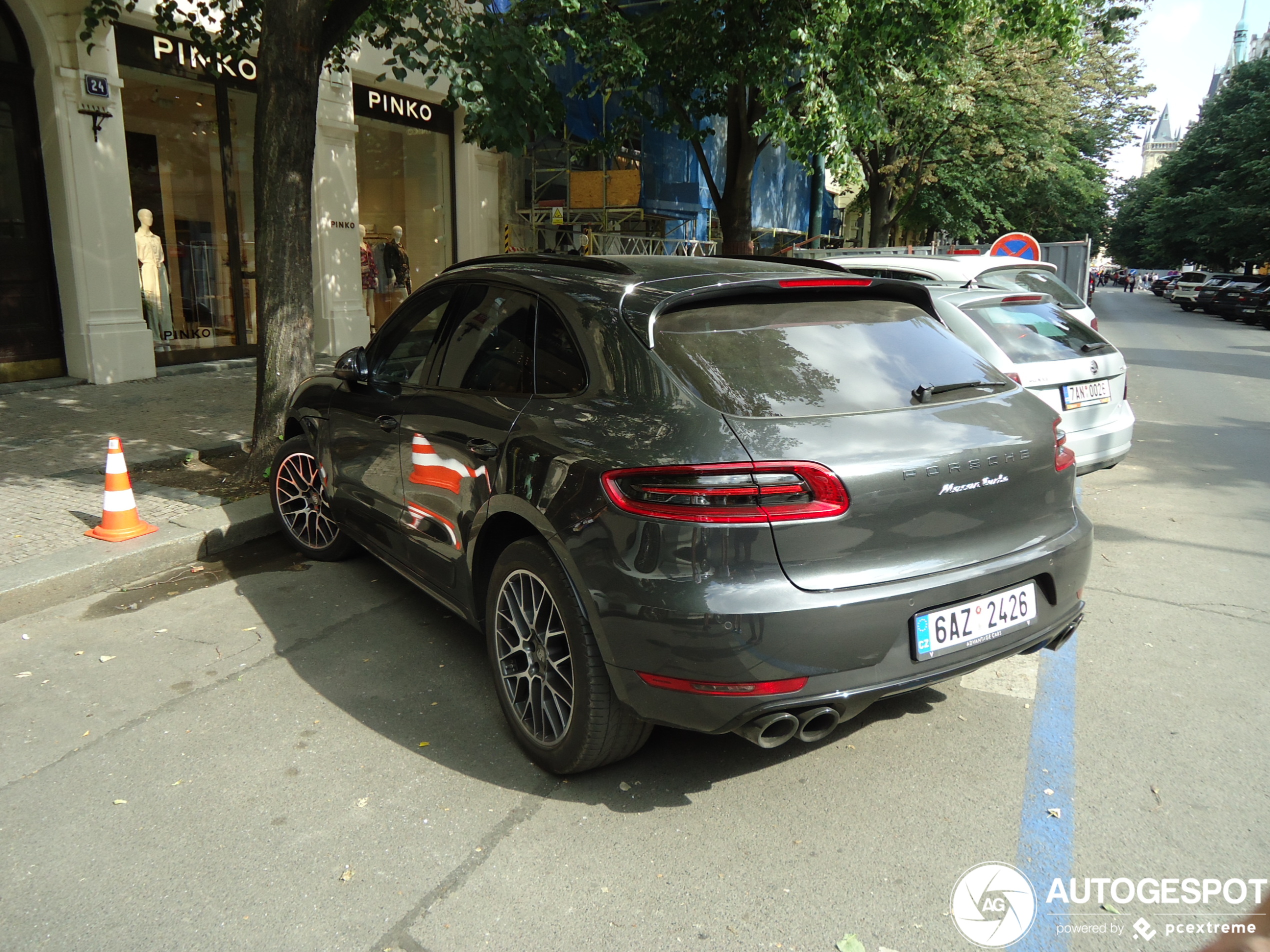 Porsche 95B Macan Turbo