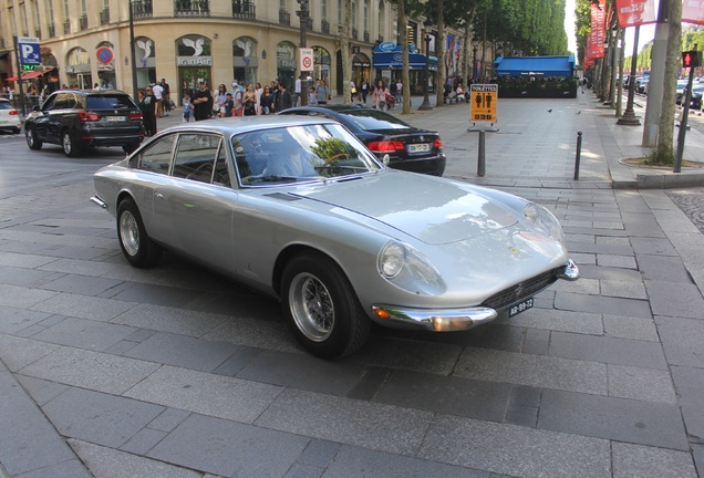 Ferrari 365 GT 2+2