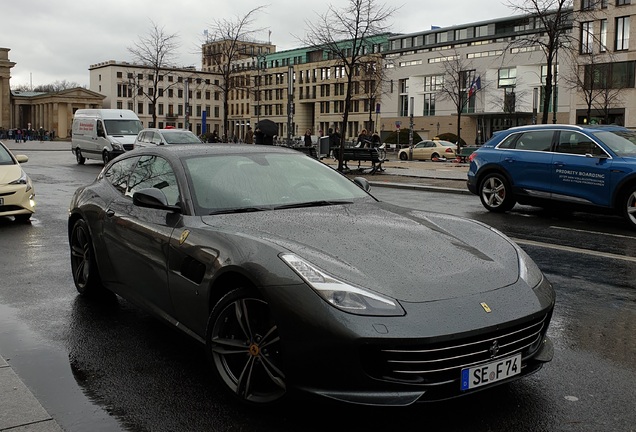 Ferrari GTC4Lusso