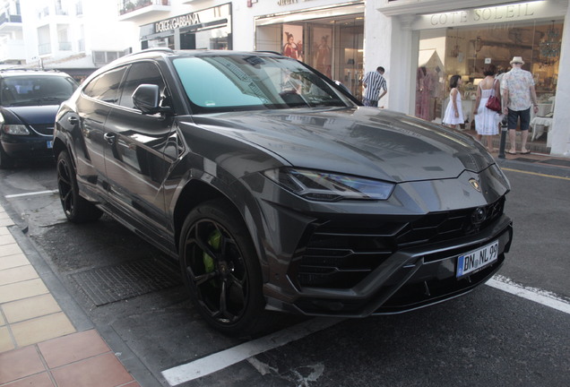 Lamborghini Urus