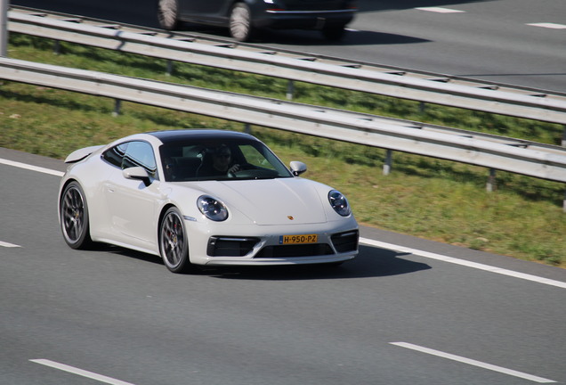 Porsche 992 Carrera 4S