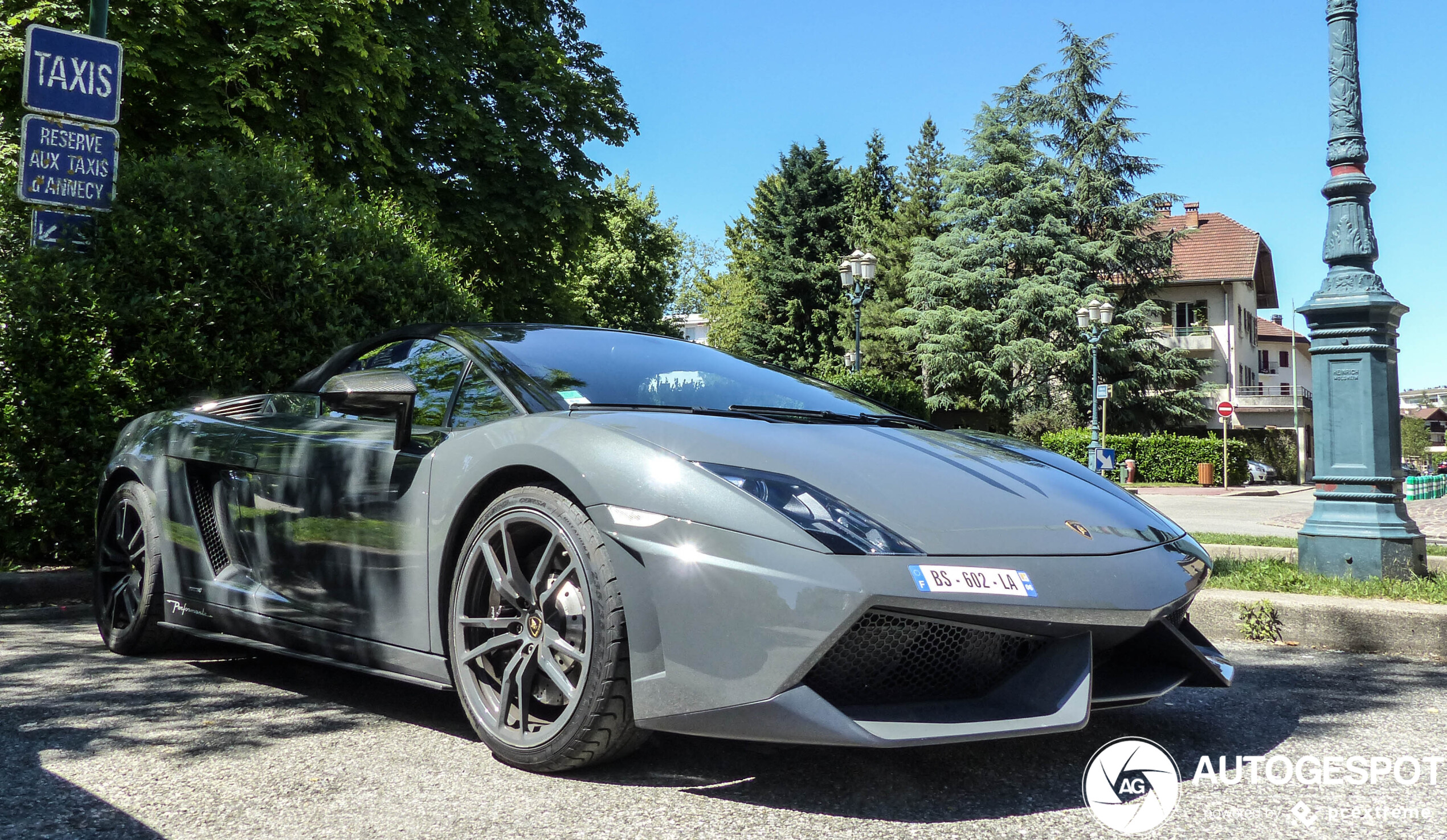 Lamborghini Gallardo LP570-4 Spyder Performante