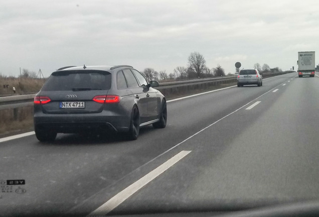 Audi RS4 Avant B8