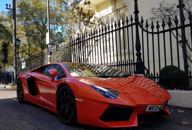 Lamborghini Aventador LP700-4