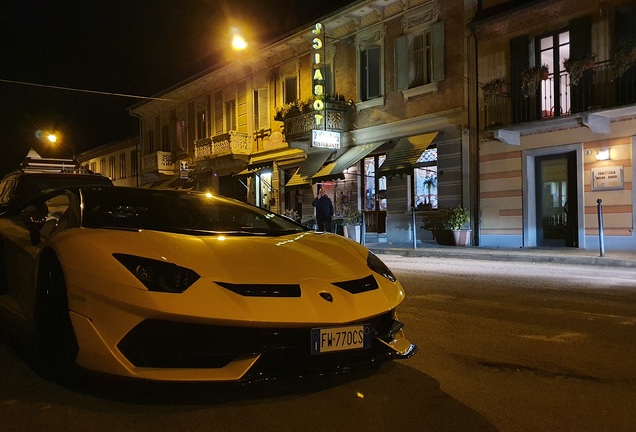 Lamborghini Aventador LP700-4