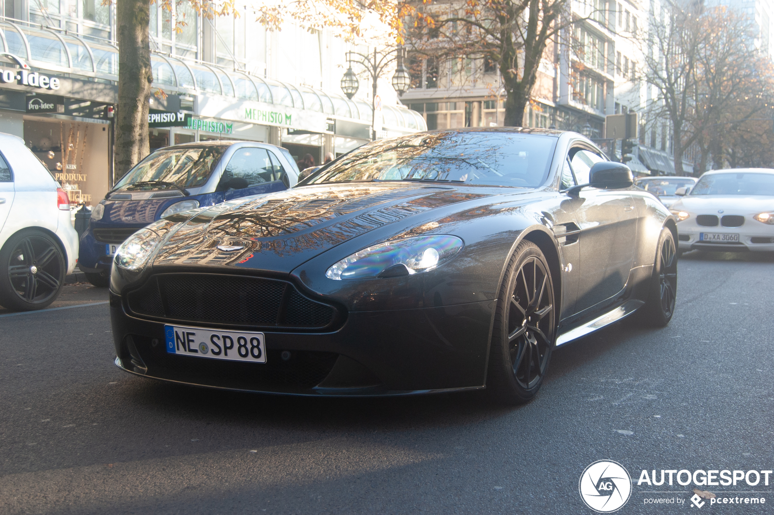 Aston Martin V12 Vantage S