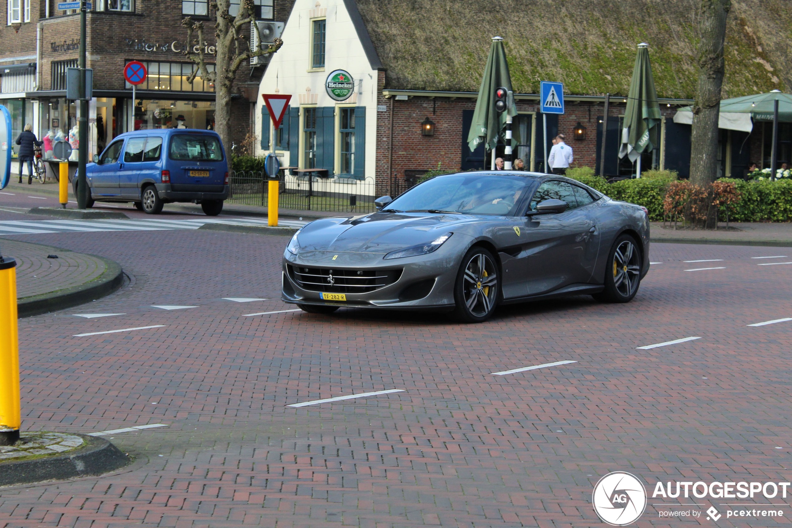 Ferrari Portofino