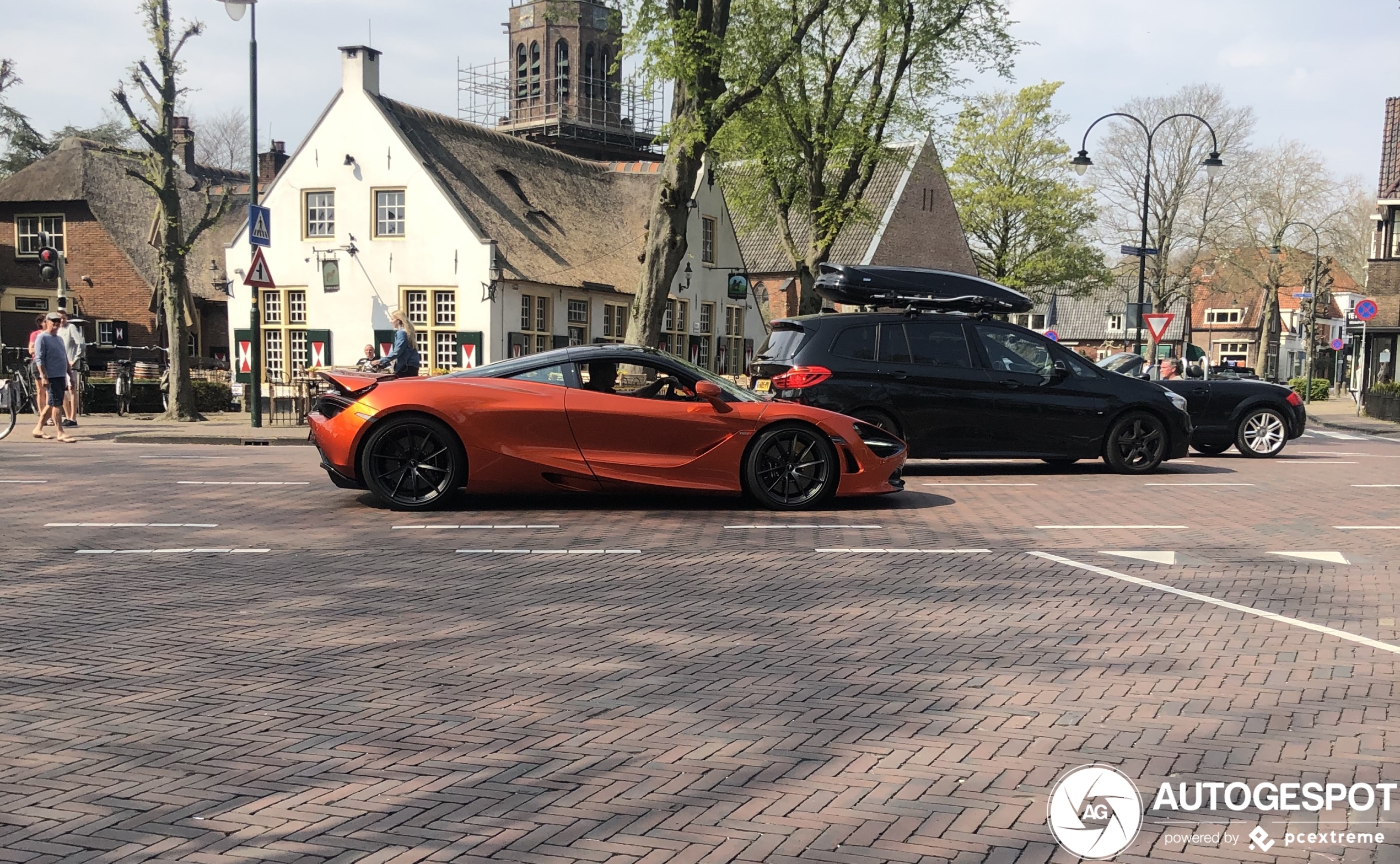 McLaren 720S