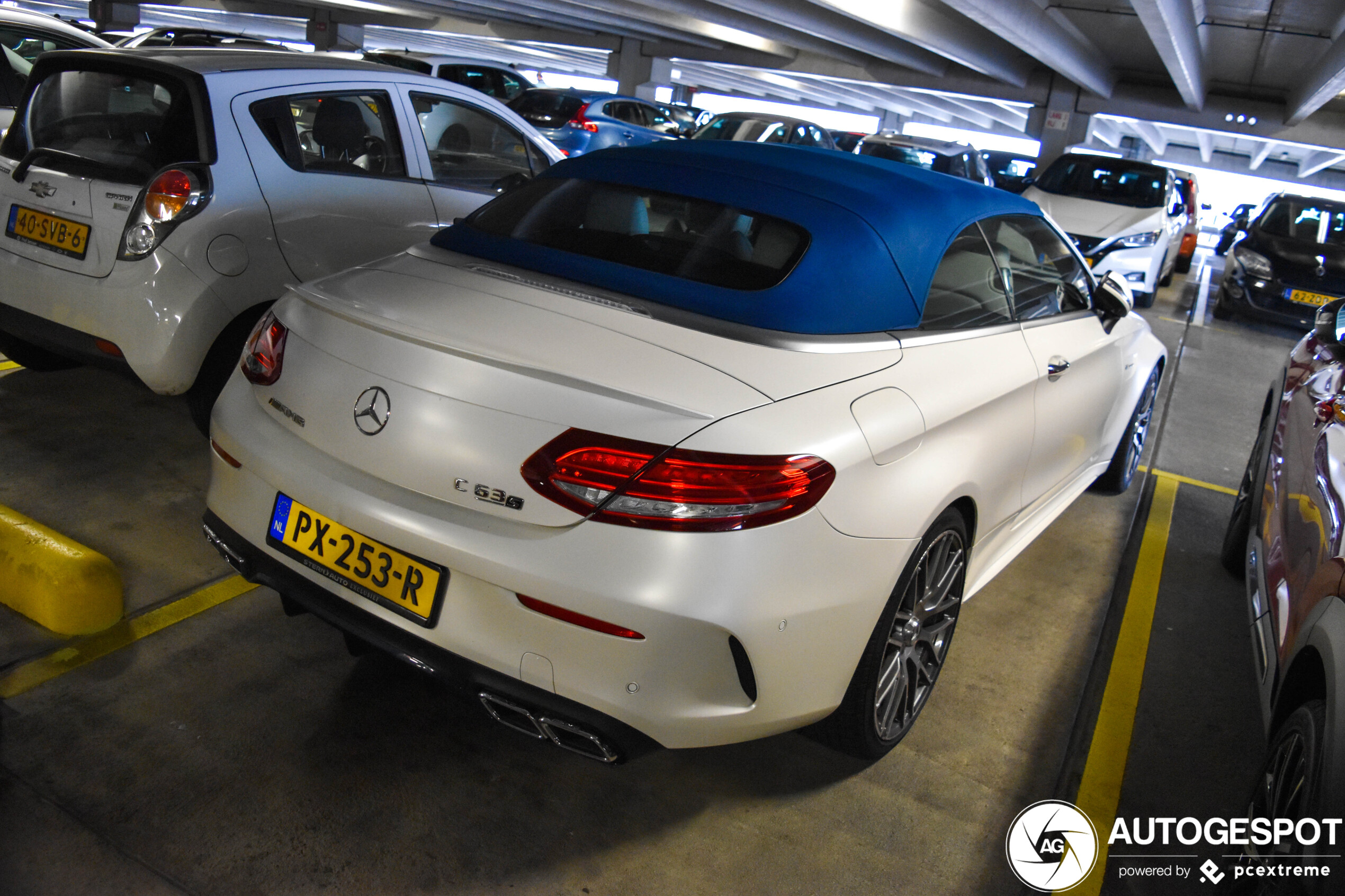 Mercedes-AMG C 63 S Convertible A205 Ocean Blue Edition