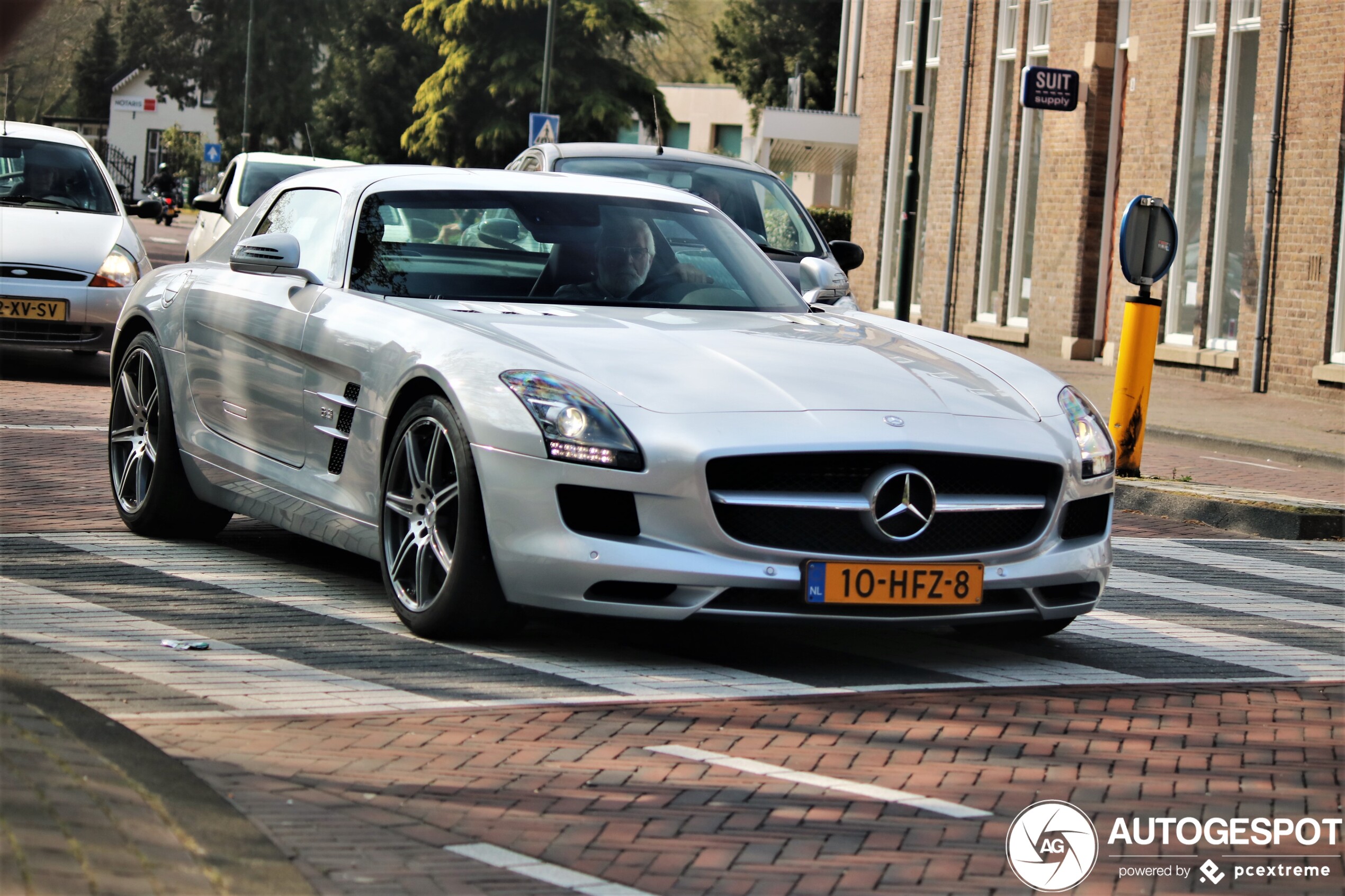 Mercedes-Benz SLS AMG