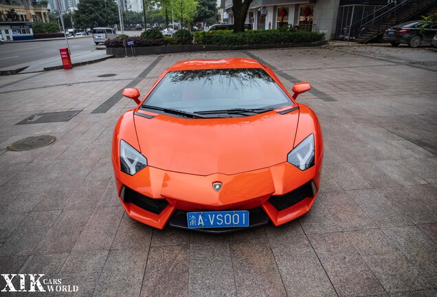 Lamborghini Aventador LP700-4