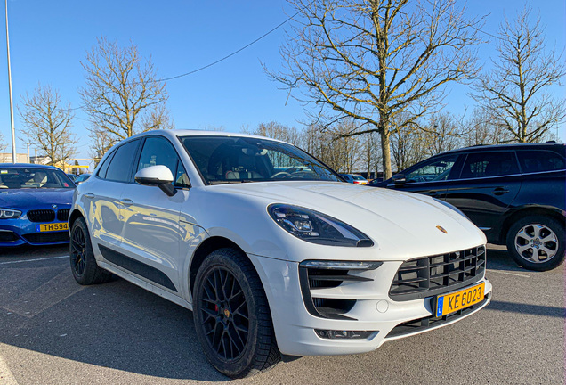 Porsche 95B Macan GTS