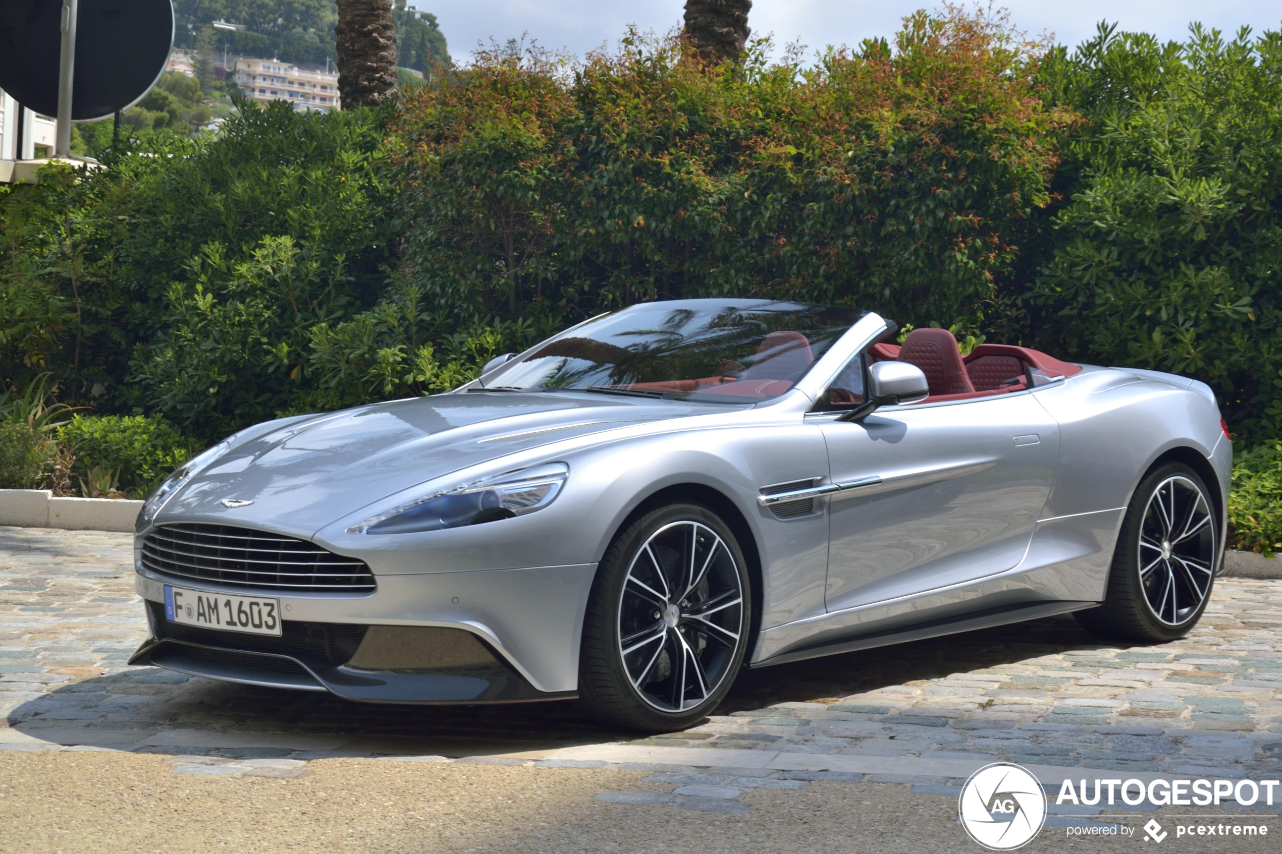 Aston Martin Vanquish Volante