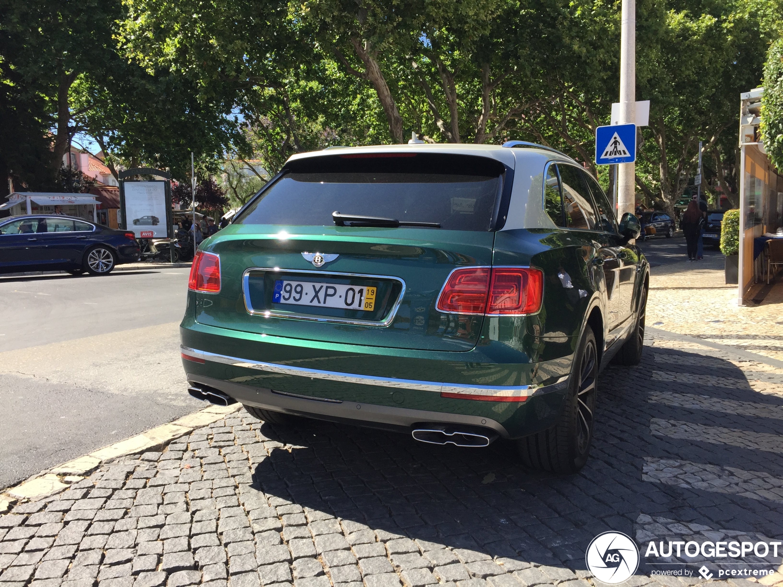 Bentley Bentayga V8