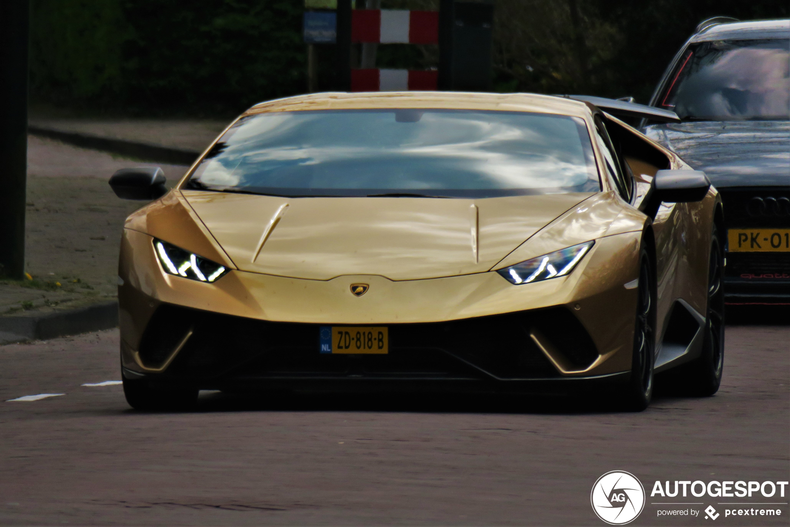 Lamborghini Huracán LP640-4 Performante