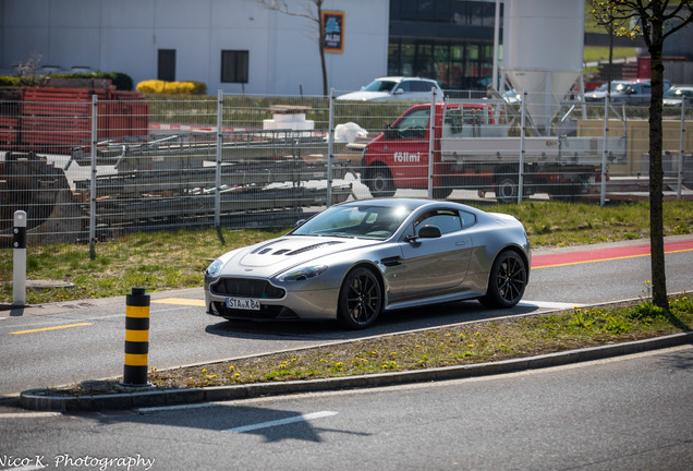 Aston Martin V12 Vantage S