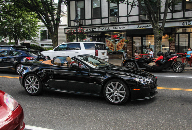 Aston Martin V8 Vantage Roadster 2012