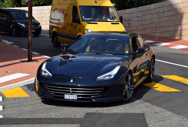 Ferrari GTC4Lusso