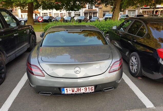 Mercedes-Benz SLS AMG