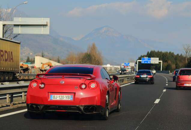 Nissan GT-R 2014