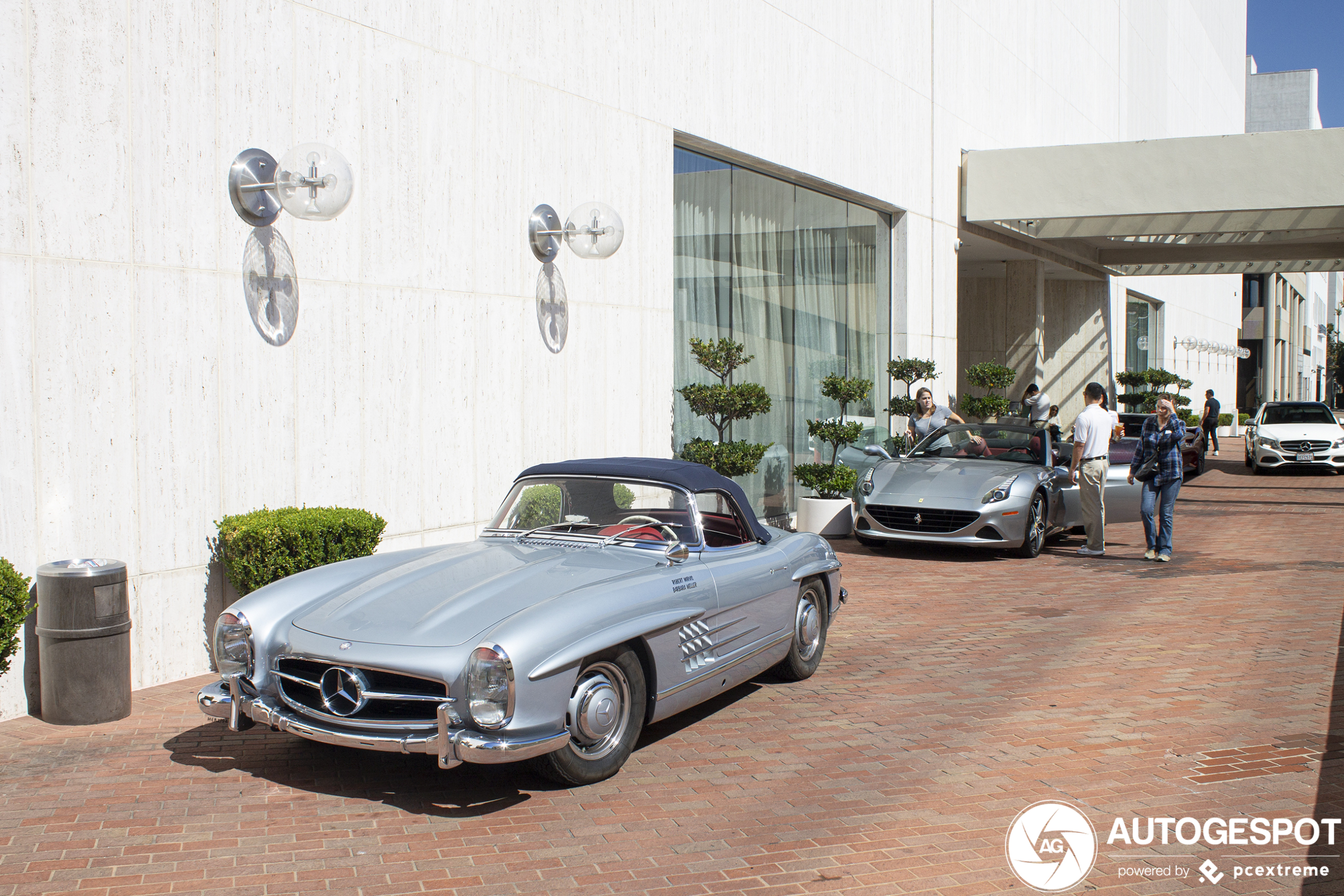 Mercedes-Benz 300SL Roadster