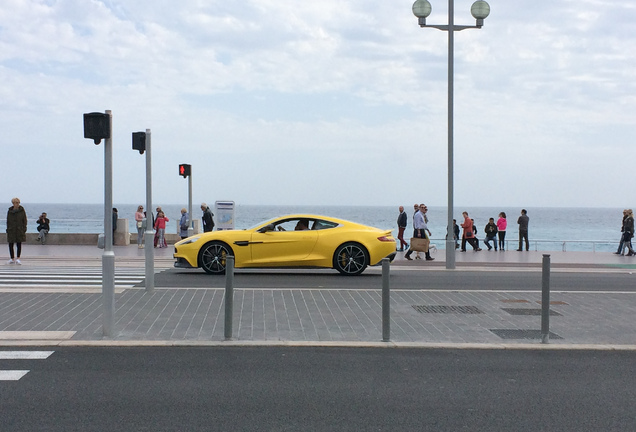 Aston Martin Vanquish 2013