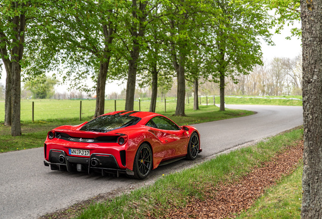 Ferrari 488 Pista