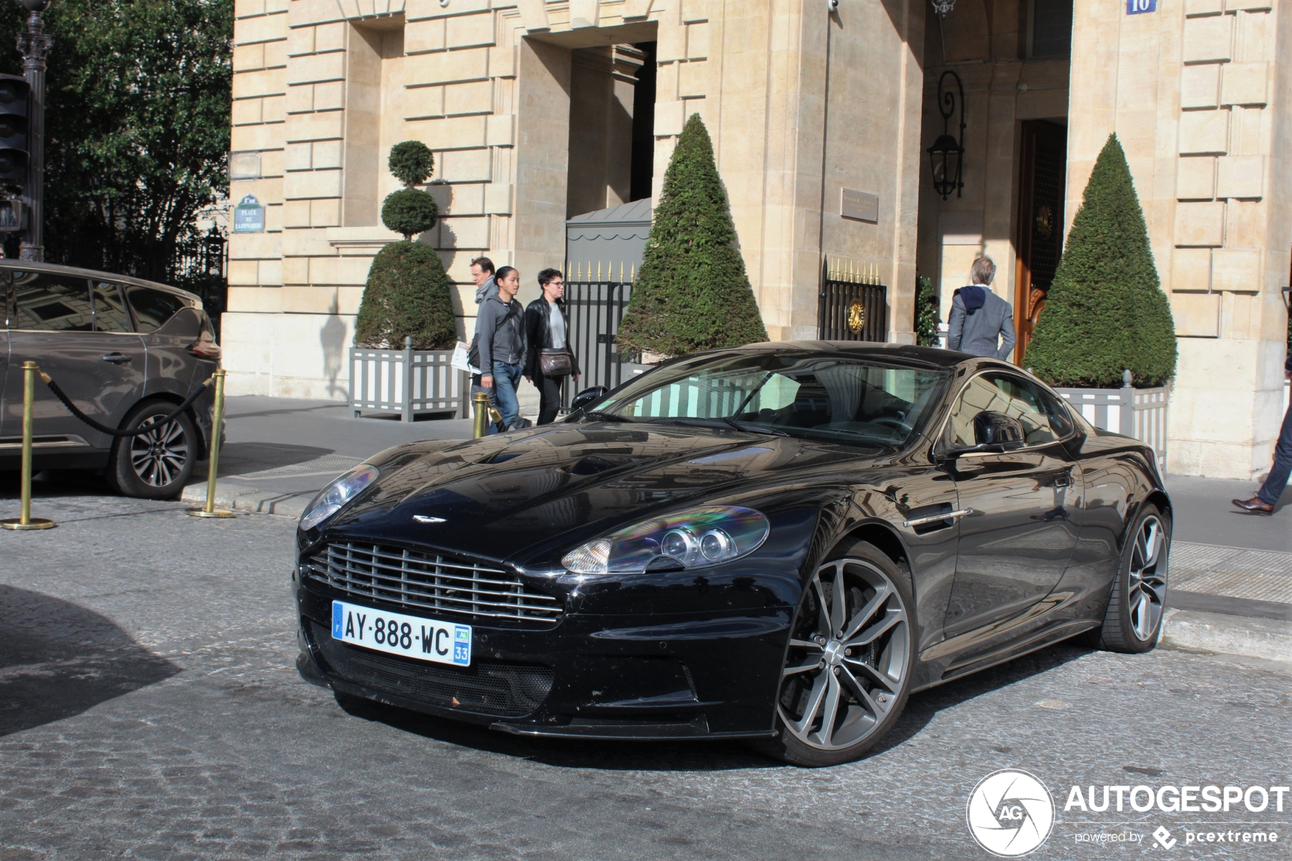 Aston Martin DBS