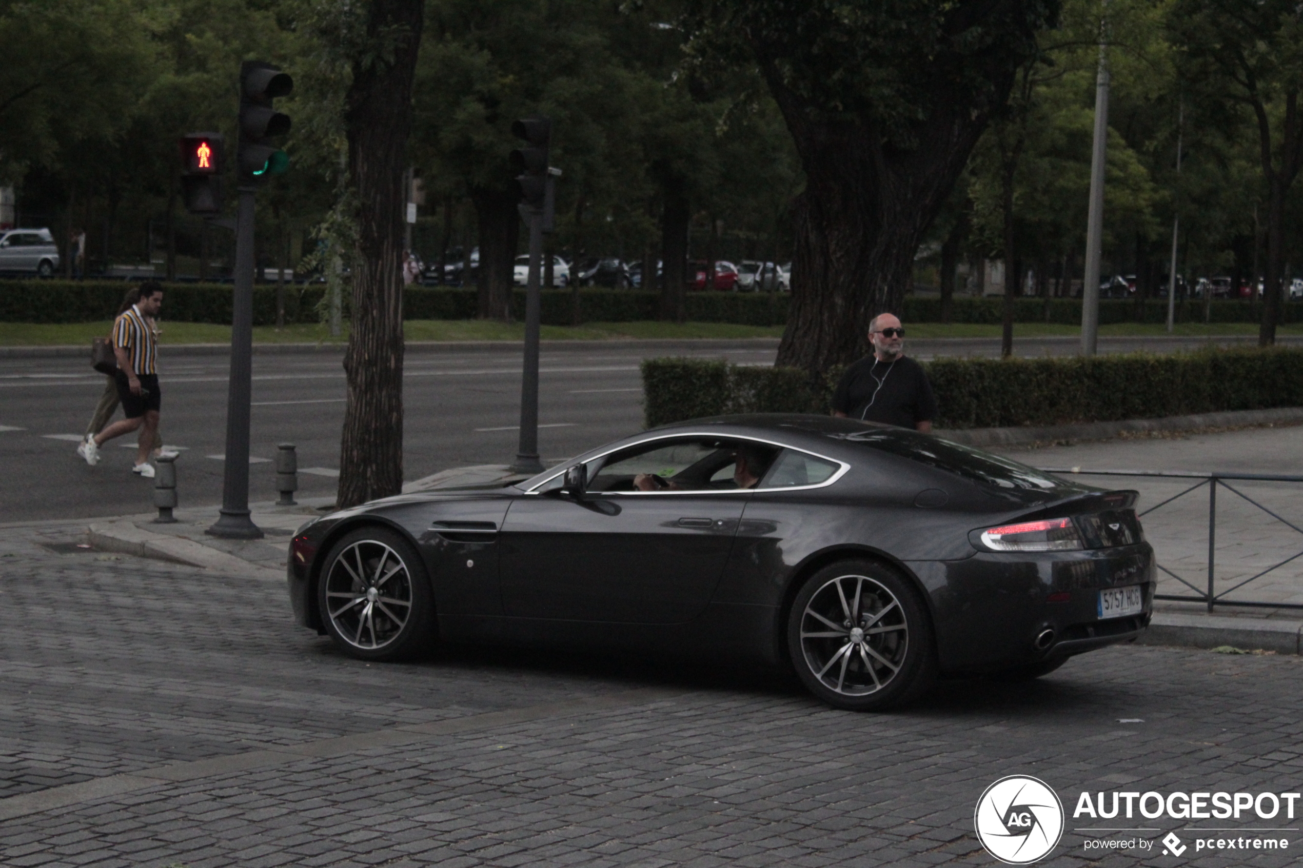 Aston Martin V8 Vantage