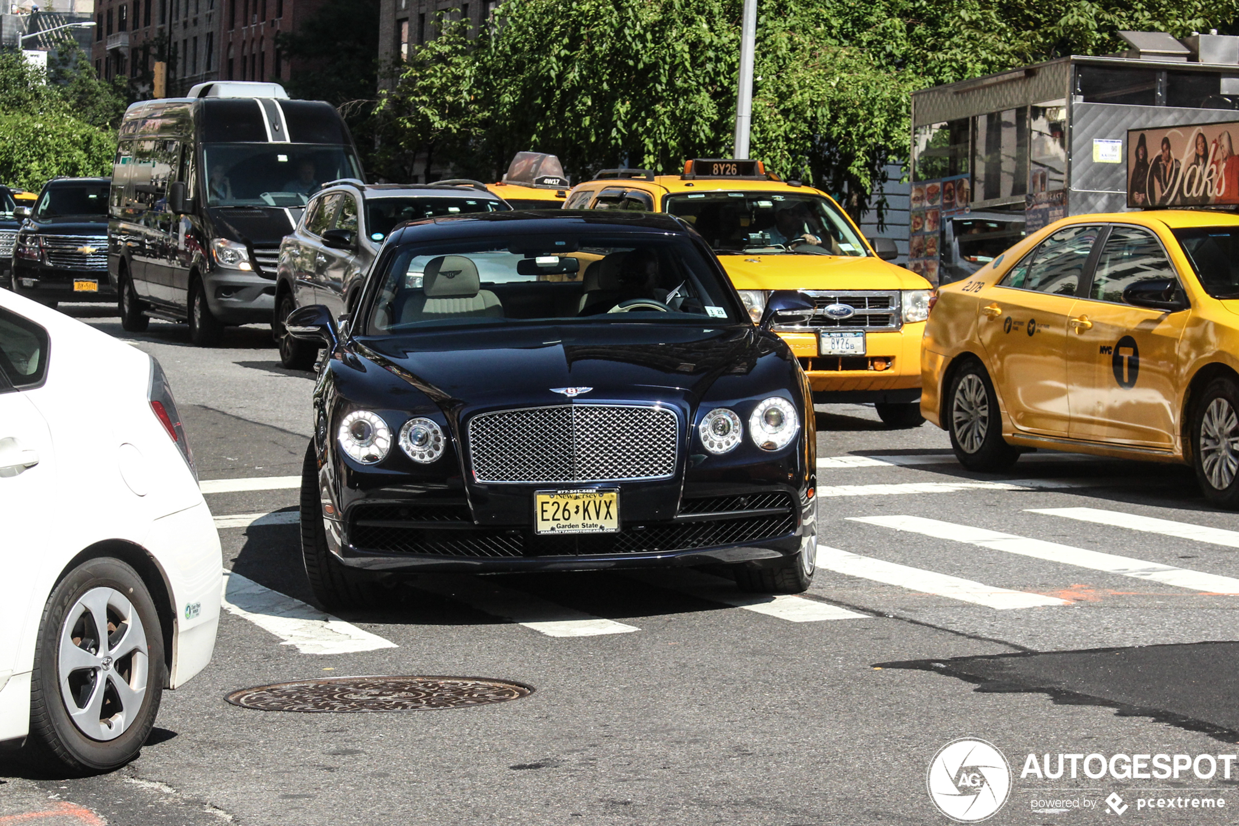 Bentley Flying Spur V8