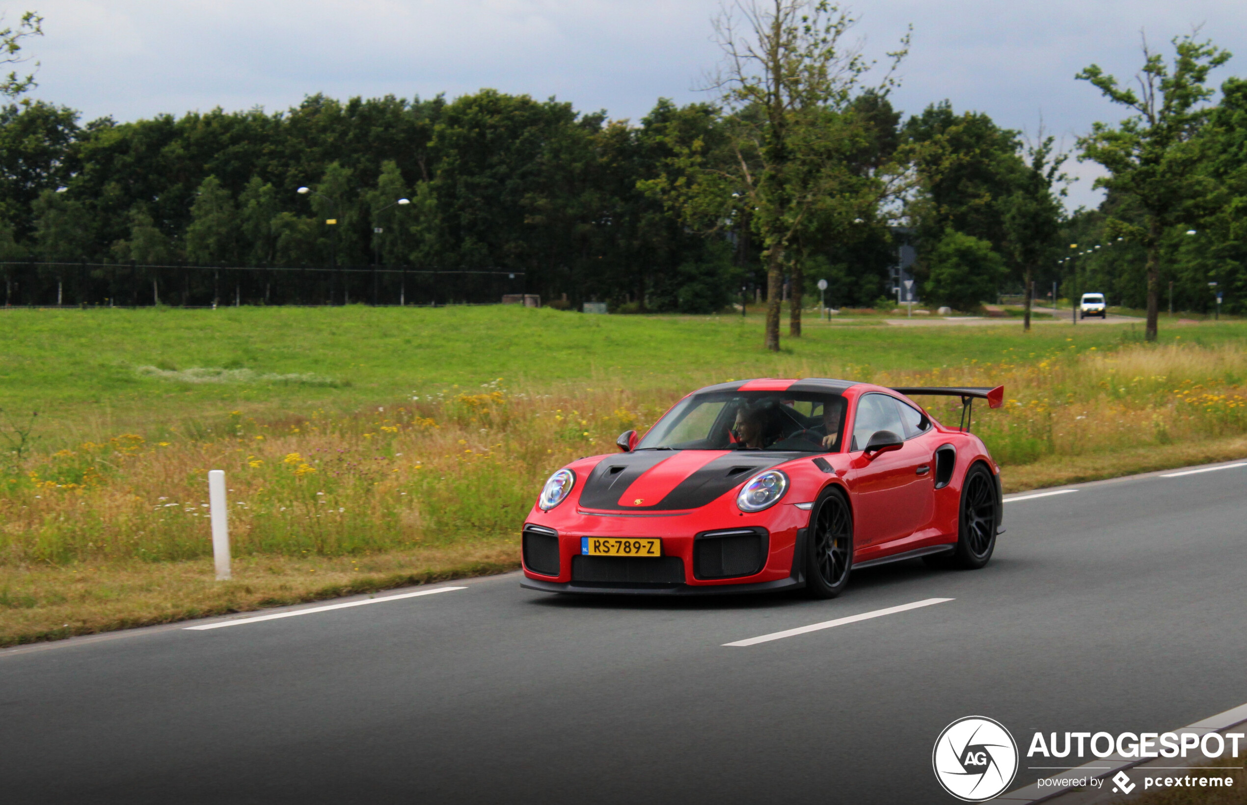 Porsche 991 GT2 RS Weissach Package