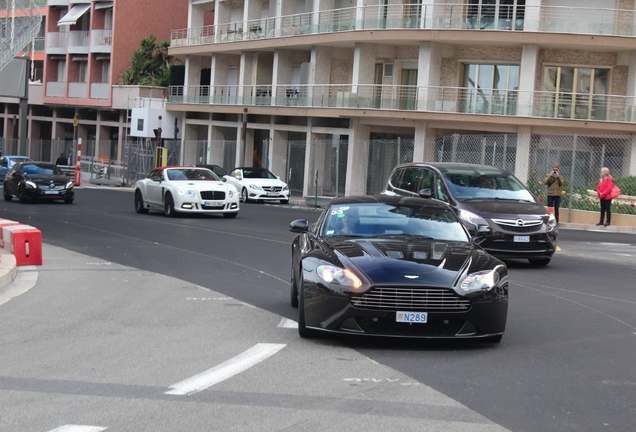 Aston Martin V12 Vantage