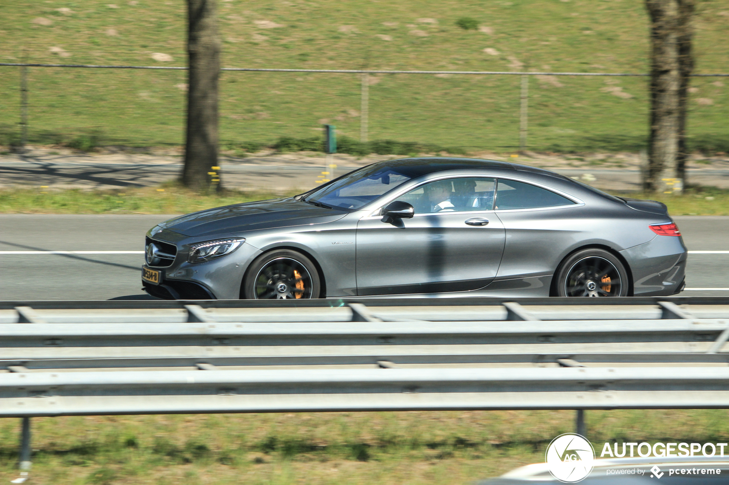 Mercedes-AMG S 63 Coupé C217