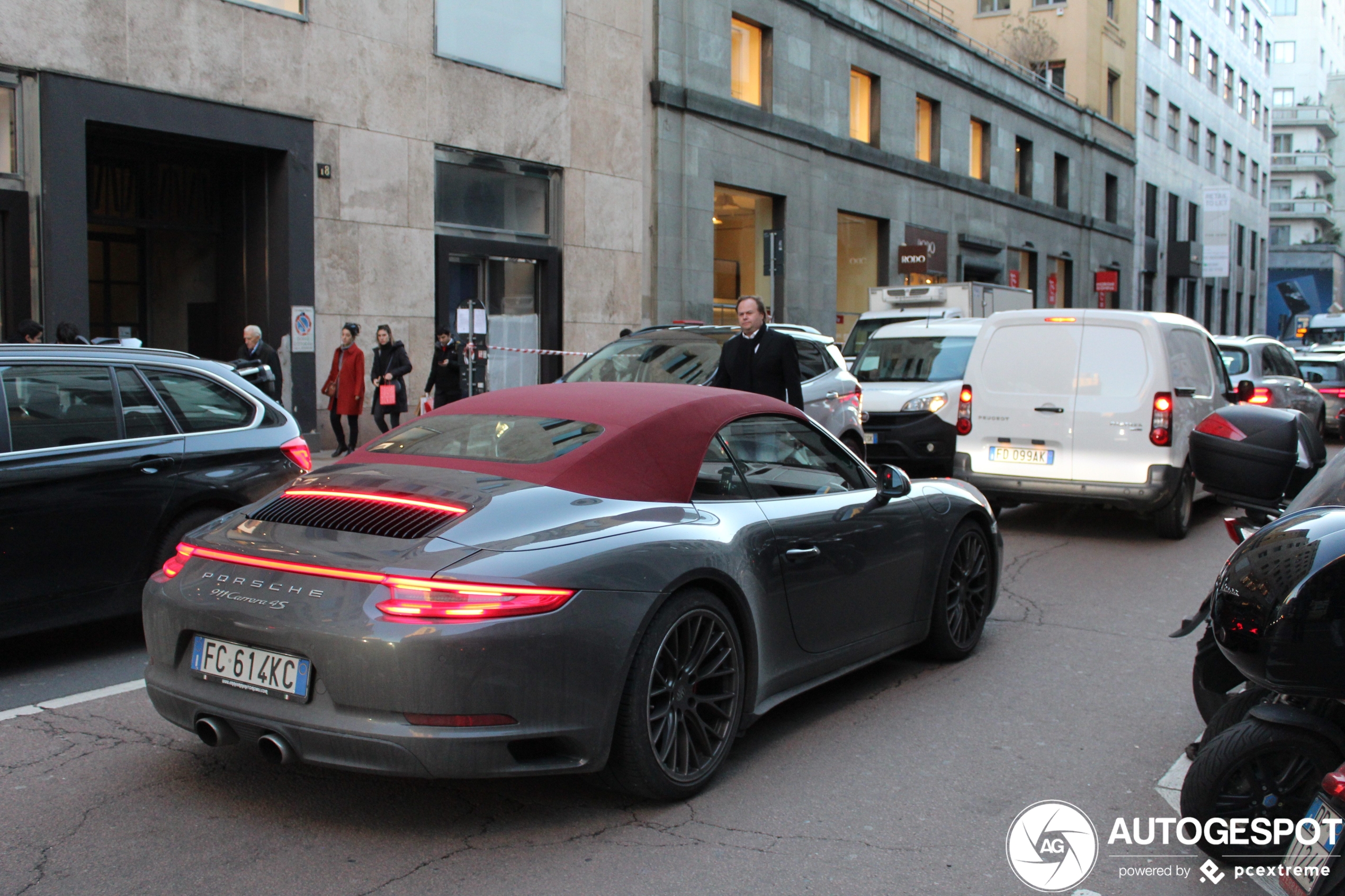 Porsche 991 Carrera 4S Cabriolet MkII