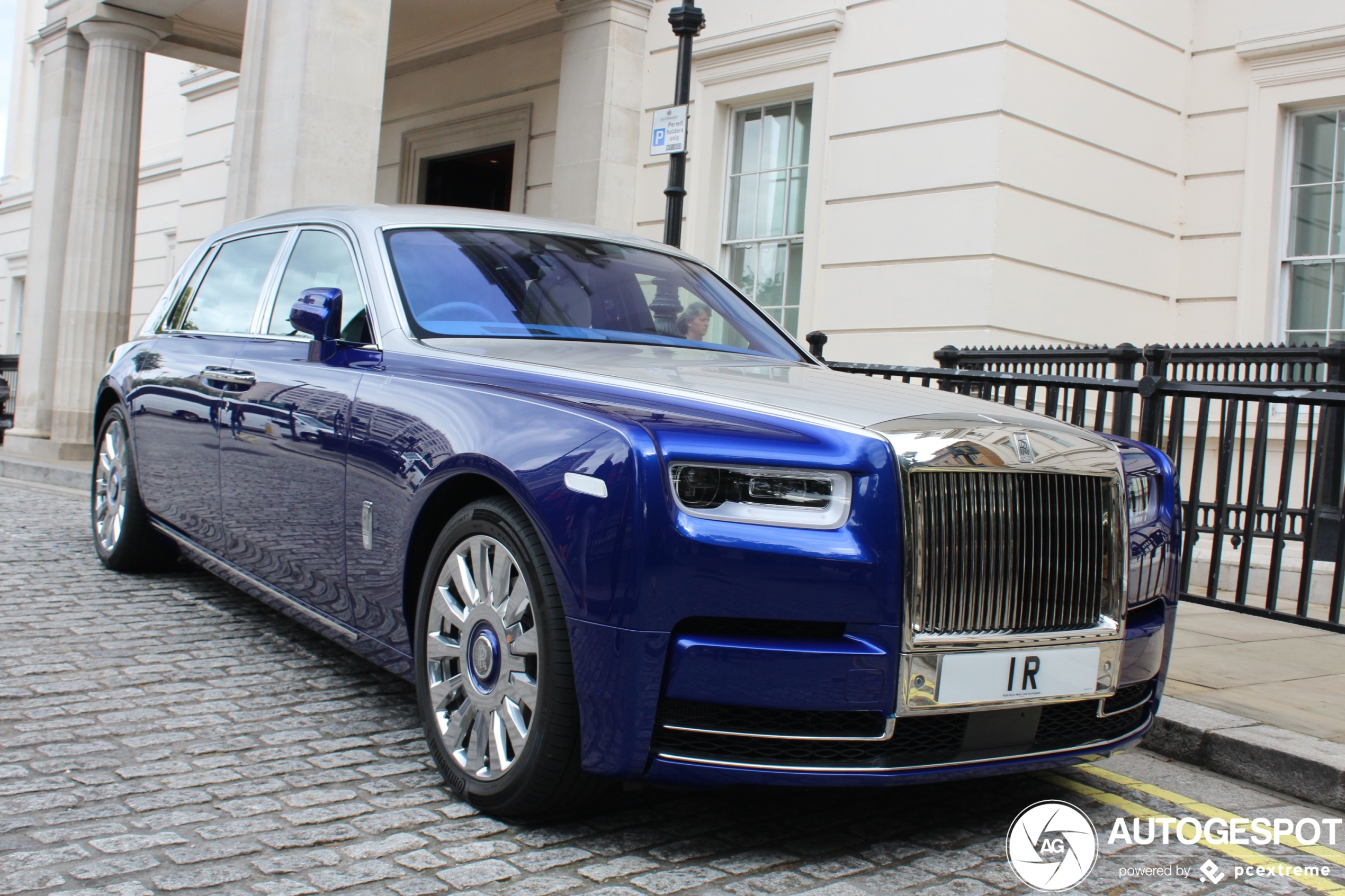 Rolls-Royce Phantom VIII EWB