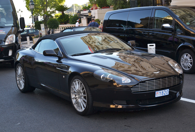 Aston Martin DB9 Volante