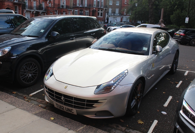 Ferrari FF