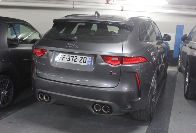 Jaguar F-PACE SVR