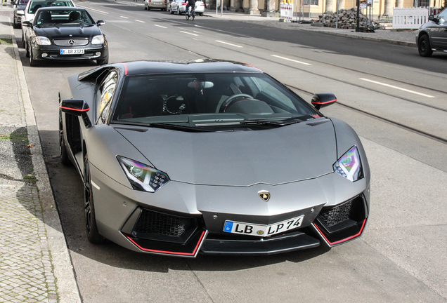 Lamborghini Aventador LP700-4 Pirelli Edition