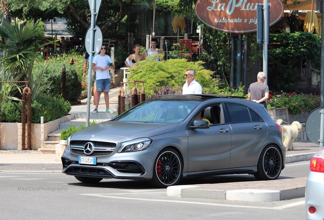 Mercedes-AMG A 45 W176 2015