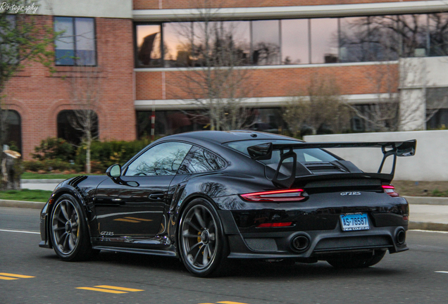 Porsche 991 GT2 RS Weissach Package