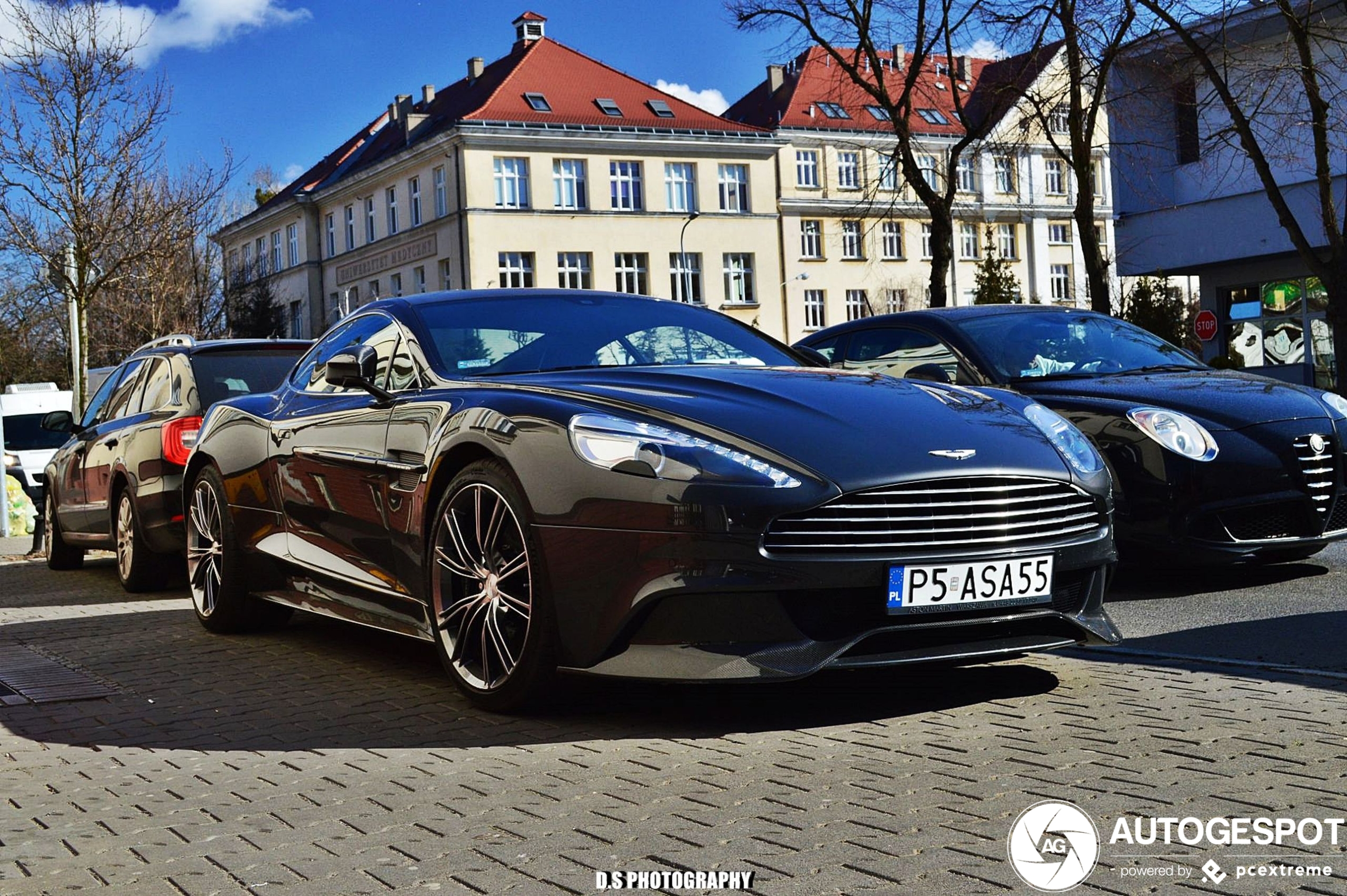 Aston Martin Vanquish 2013