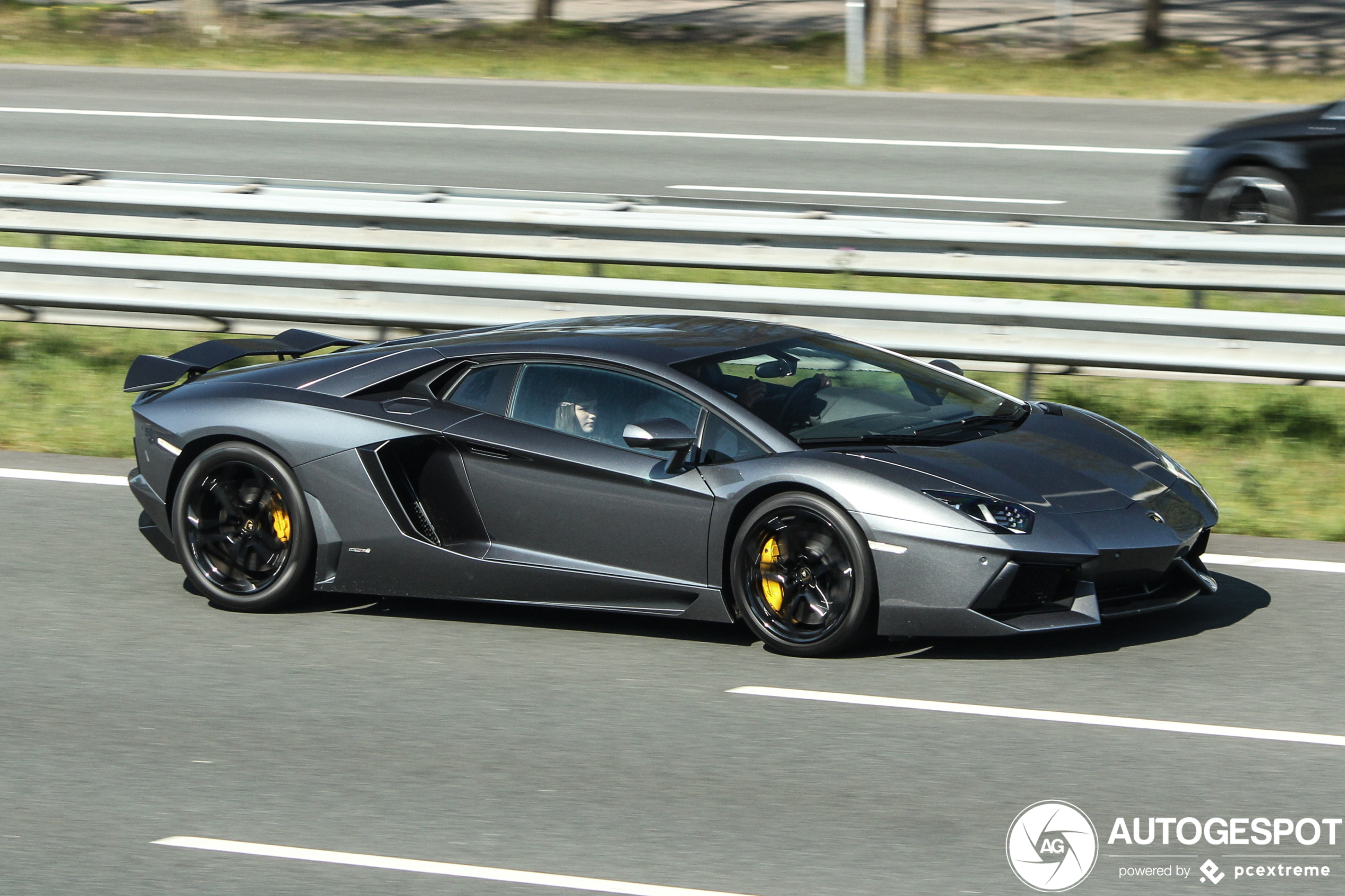 Lamborghini Aventador LP700-4