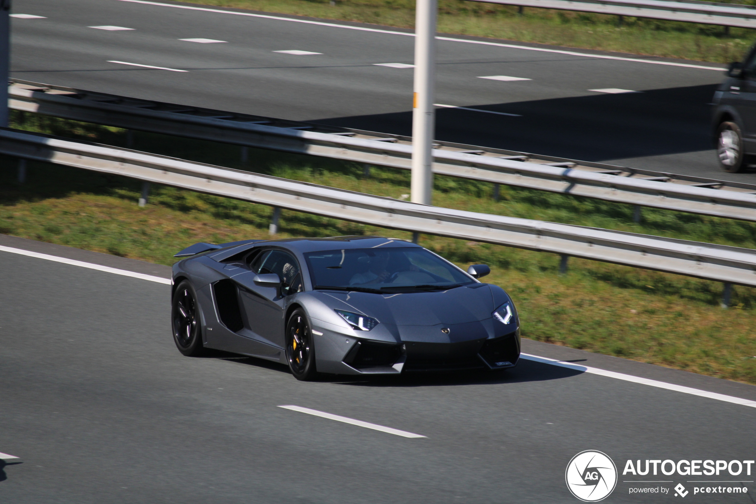 Lamborghini Aventador LP700-4