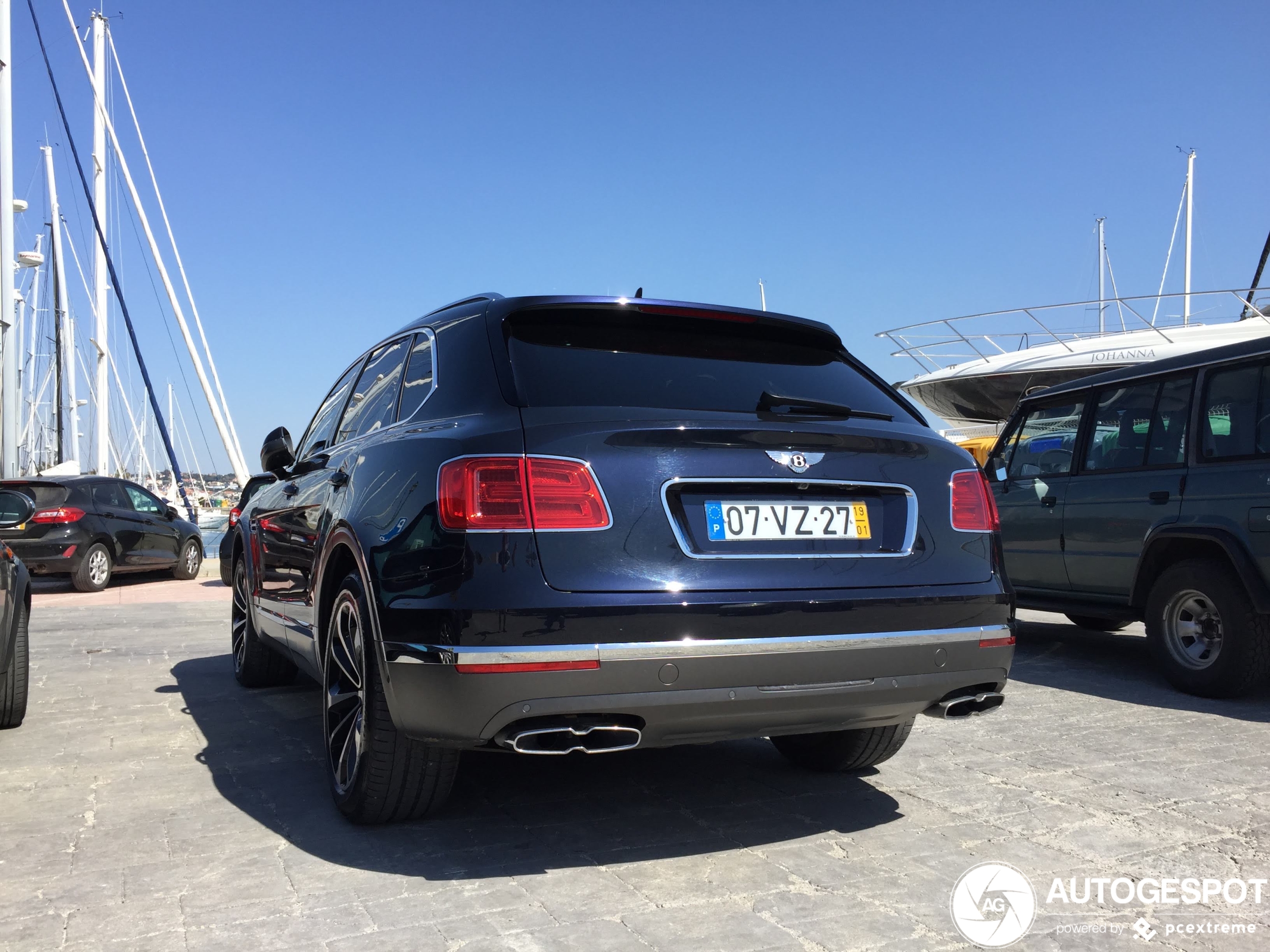 Bentley Bentayga V8