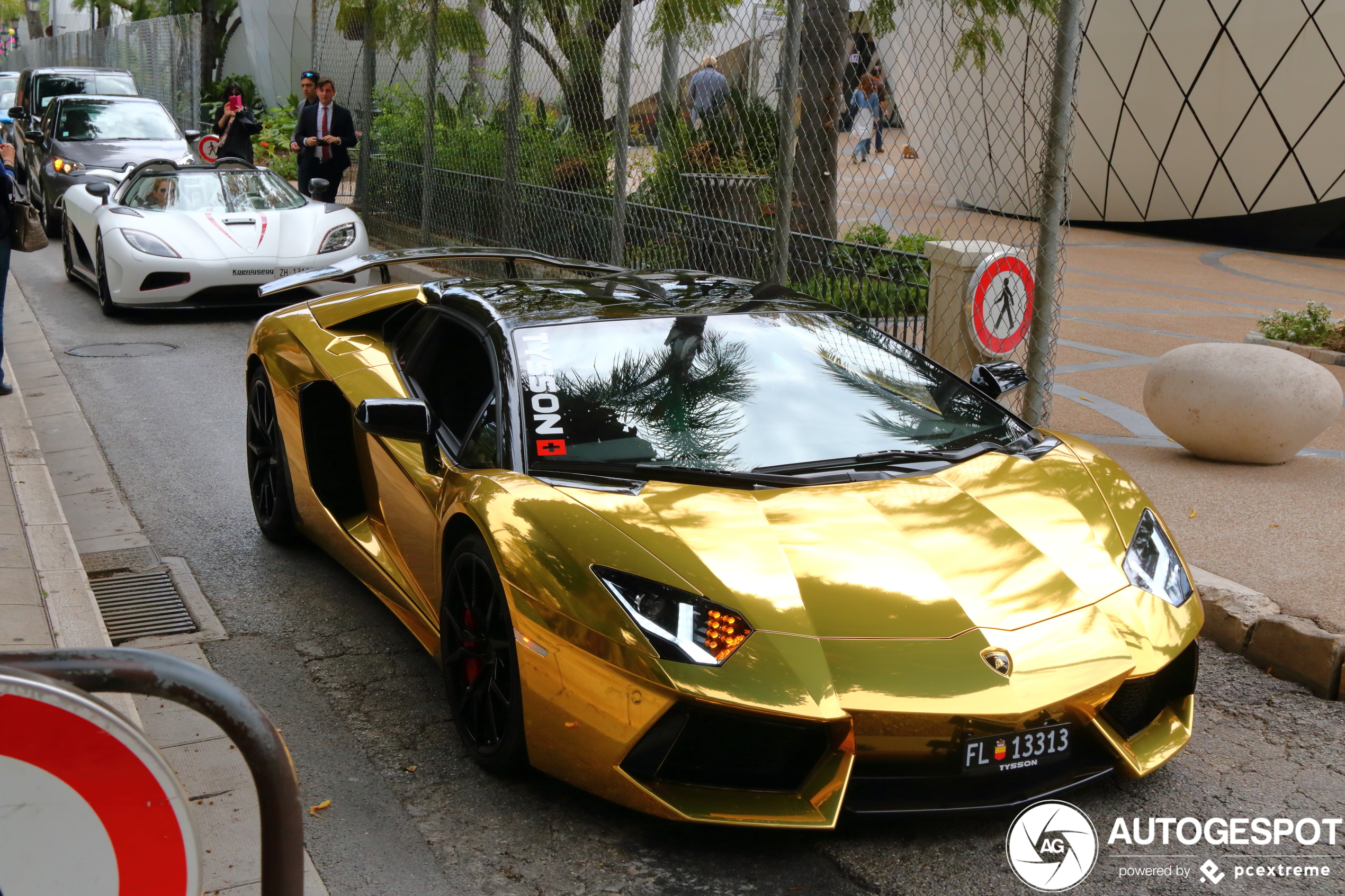 Lamborghini Aventador LP700-4 Roadster