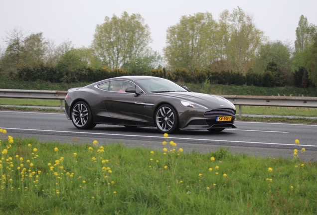 Aston Martin Vanquish 2013