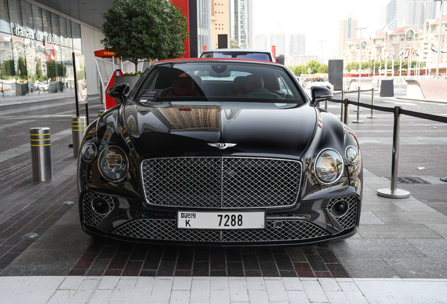 Bentley Continental GTC 2019