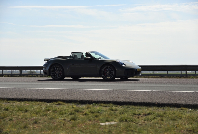 Porsche 992 Carrera S Cabriolet