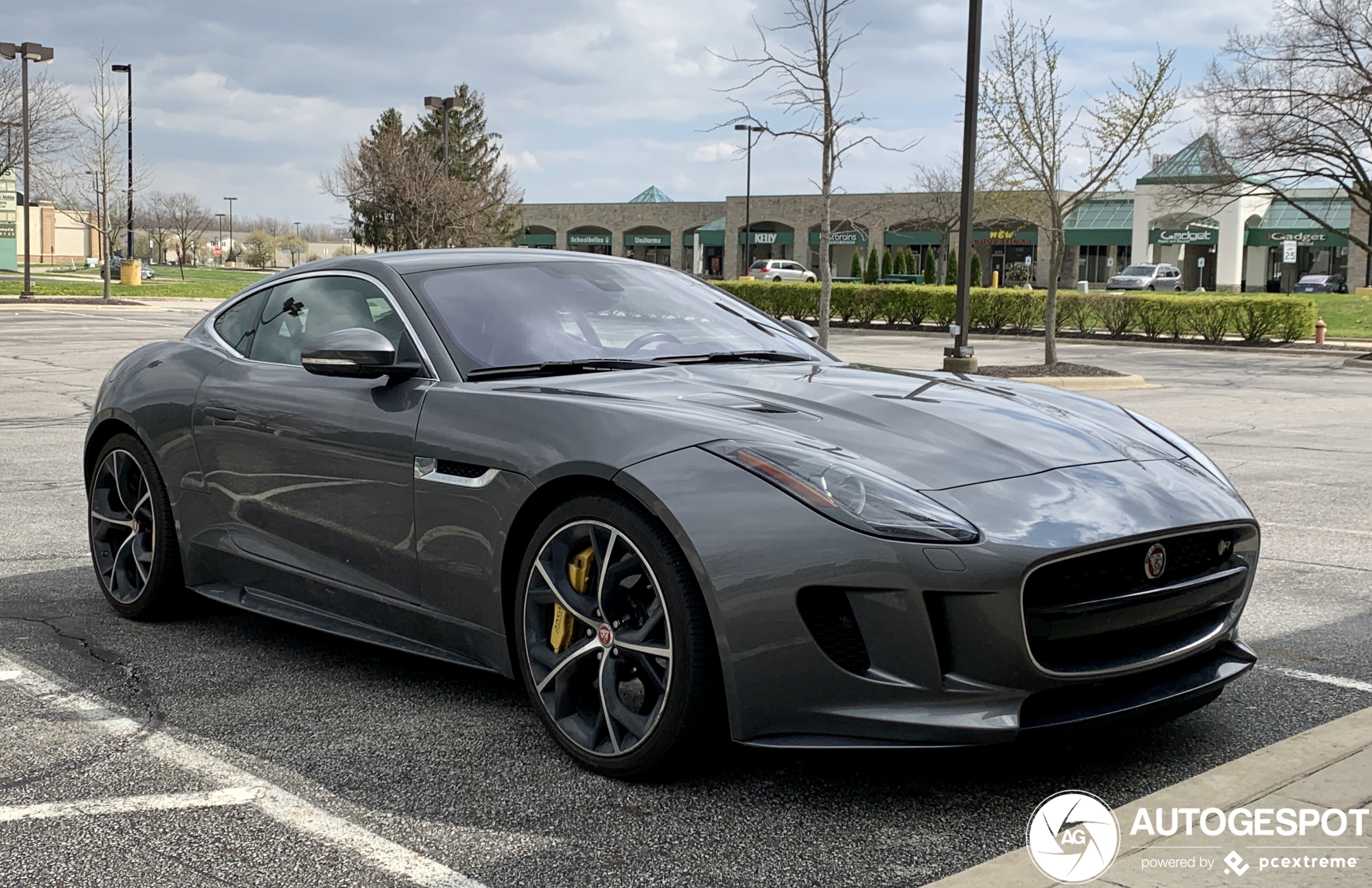 Jaguar F-TYPE R AWD Coupé